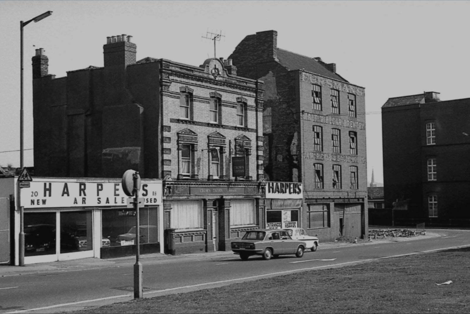crown_pub